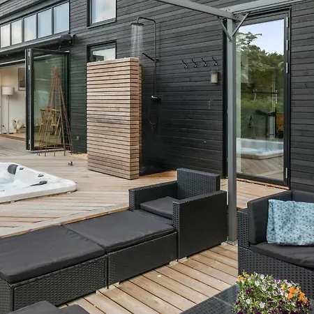 Amazing In With Sauna * Rødby